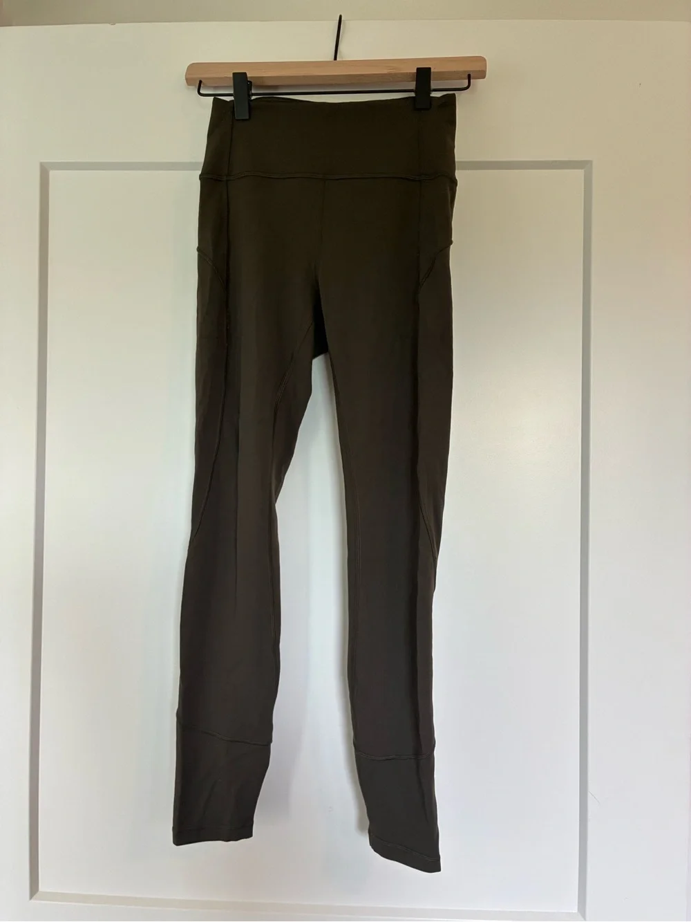 Lululemon Olive Green 25” Women’s Leggings